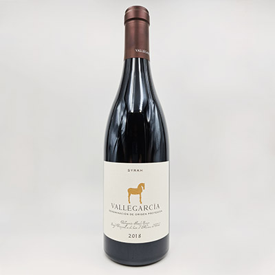 Vallegarcia. Vinho tinto produzido a partir de uvas Syrah de Los Montes de Toledo.